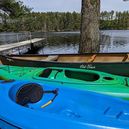 Lakefront Log Cabin Wloft, Kayaks, Canoe, Ev Black River Falls Exterior photo