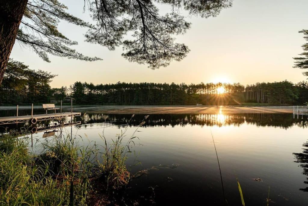 Lakefront Log Cabin Wloft, Kayaks, Canoe, Ev Black River Falls Exterior photo