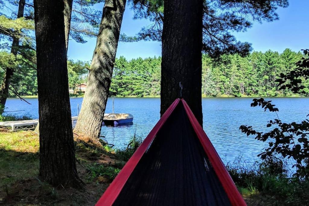 Lakefront Log Cabin Wloft, Kayaks, Canoe, Ev Black River Falls Exterior photo